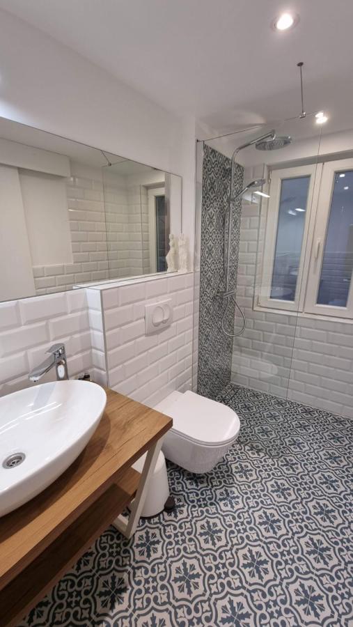 Vitelli Apartments And Rooms Split Exterior foto