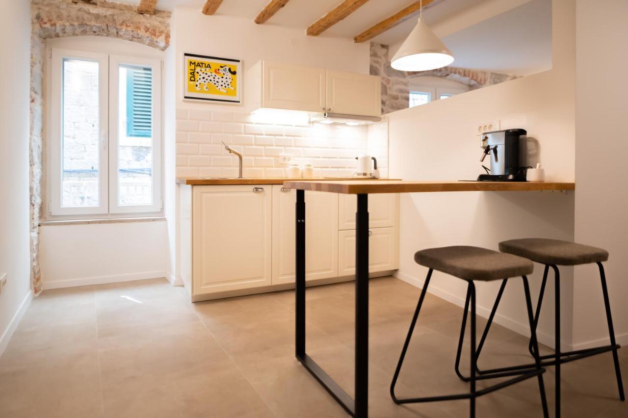 Vitelli Apartments And Rooms Split Exterior foto